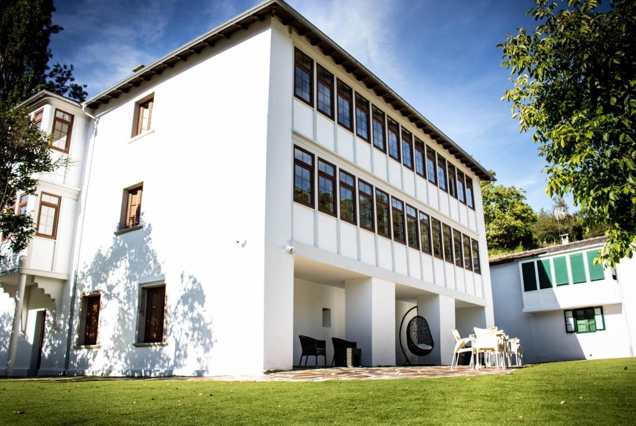 A Casa Da Botica Hotel Samos Exterior photo